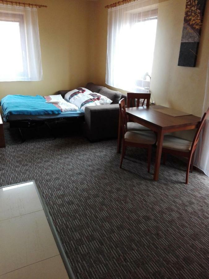 Apartman Fiona ヴェルカー・ロムニツァ エクステリア 写真